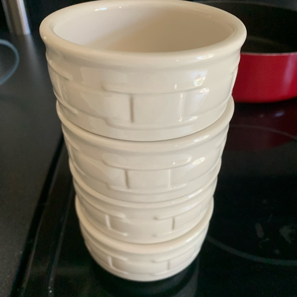 Set of 4 Longaberger small bowls